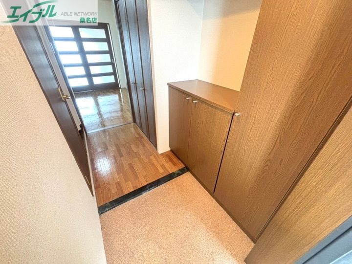 カロスクレーネの玄関