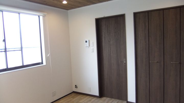 テット・アーチゼムユイの内装