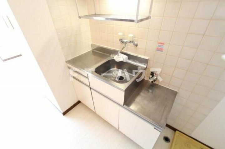 メゾン実籾のキッチン