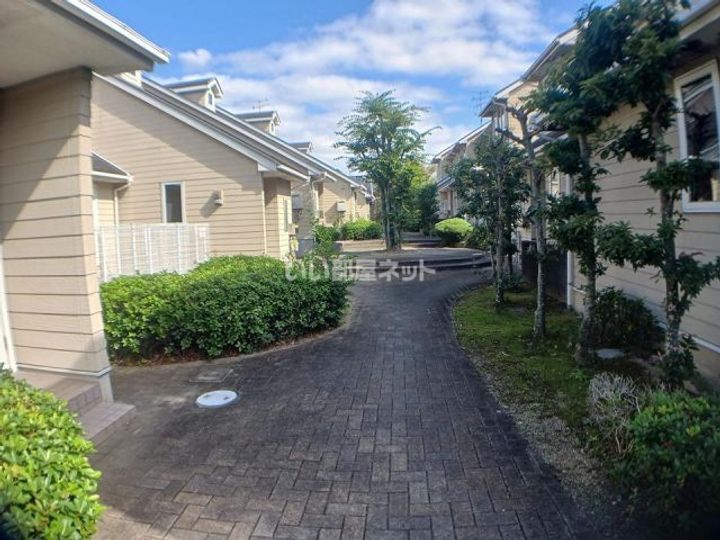 奈良県奈良市朱雀2(一戸建)の賃貸物件の地図