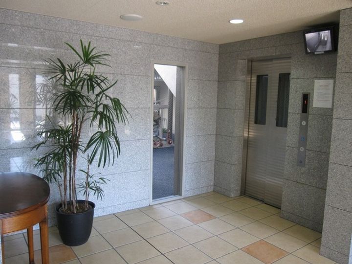 グランハイツ東中野の地図