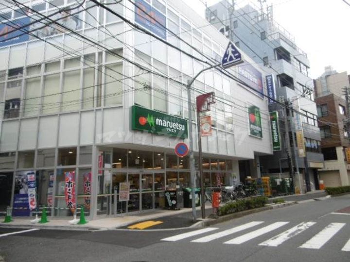 下平ビルの周辺