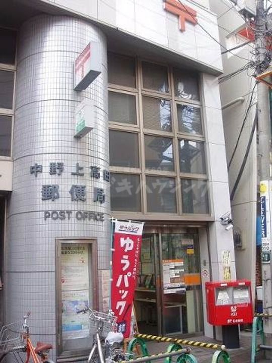 下平ビルの周辺