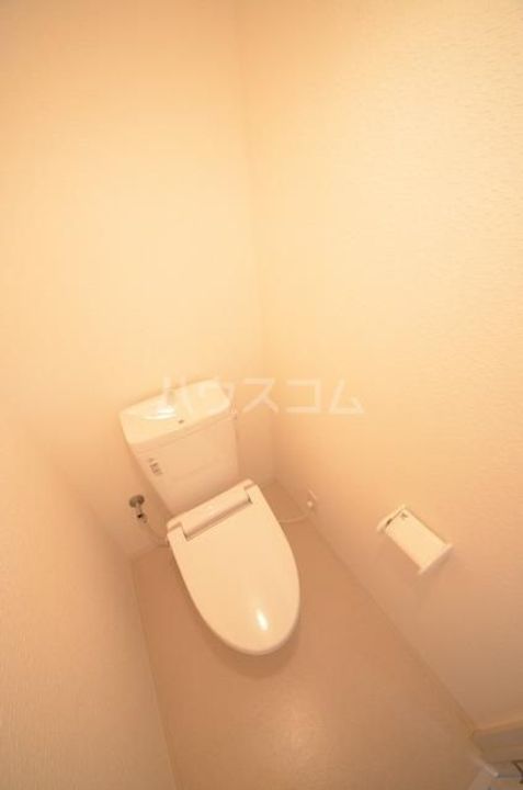チャンネルビルの内装