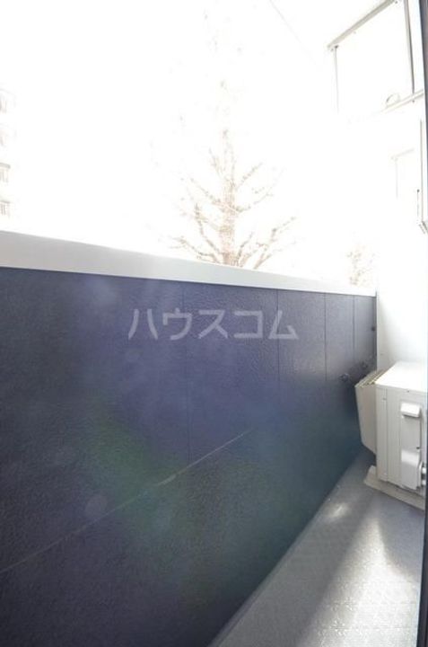 チャンネルビルの内装