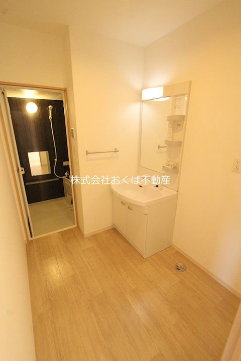 新屋敷ピアッツァビルの内装