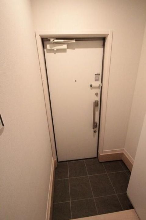 東京都中野区弥生町1(アパート)の賃貸物件の玄関