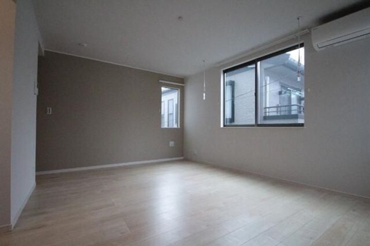 東京都中野区弥生町1(アパート)の賃貸物件の居間