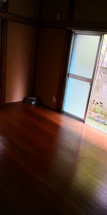 コーポ佐藤の居間