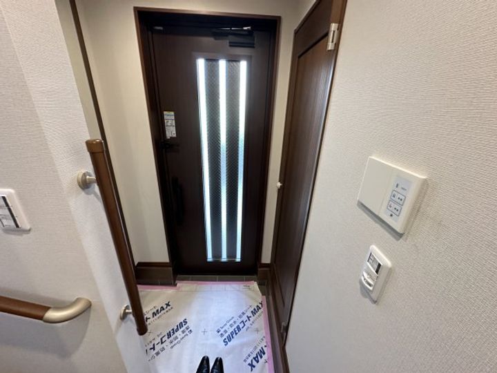 東京都世田谷区千歳台2(アパート)の賃貸物件の玄関