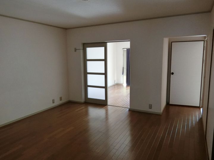 加古川鳩里団地5号棟の居間