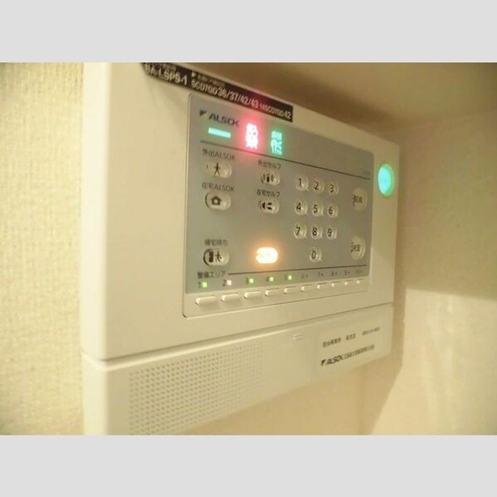 広島県呉市焼山北1の賃貸アパートの内装