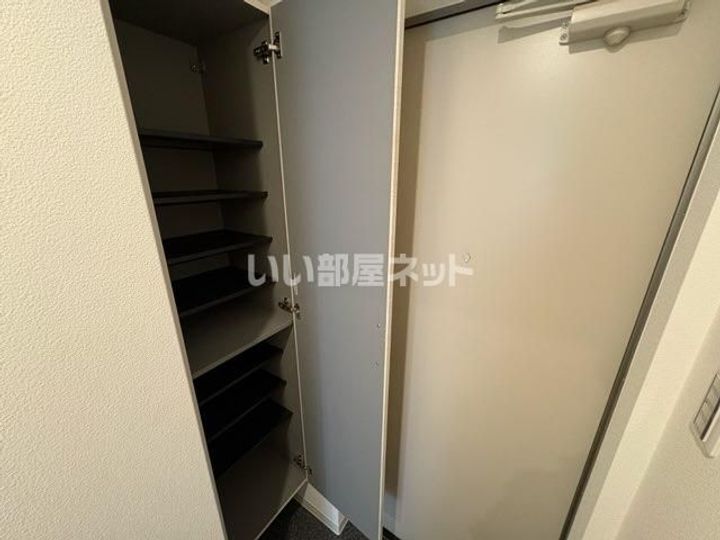 兵庫県明石市大久保町西脇(アパート)の賃貸物件の玄関