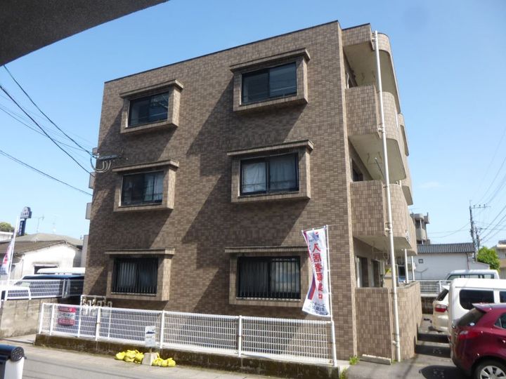 ソレイユ伊敷の外観