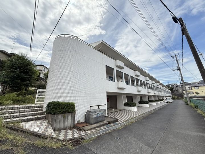 東京都日野市南平1(マンション)の賃貸物件の外観