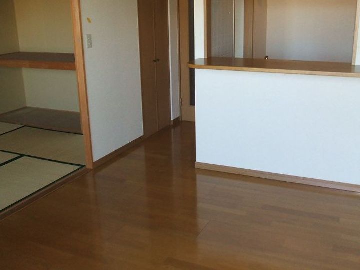 静岡県浜松市中央区入野町(マンション)の賃貸物件の居間