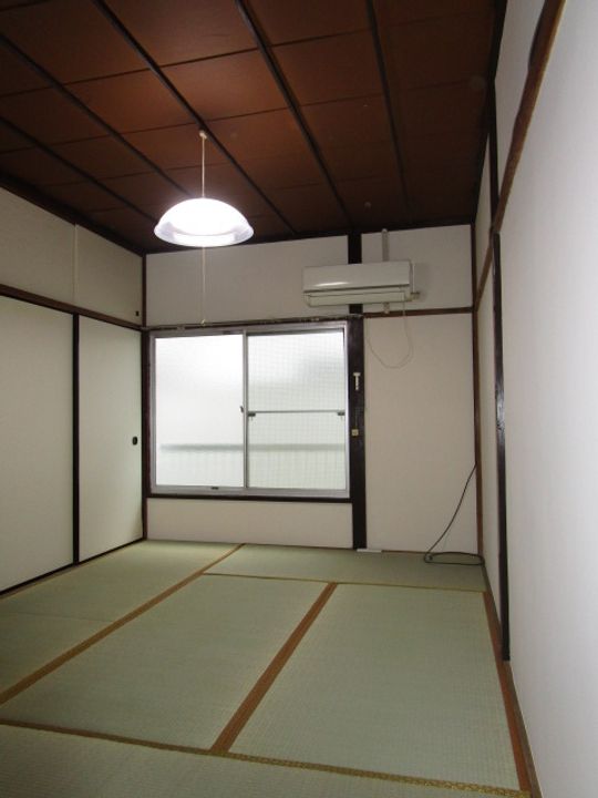 ローク目白台の居間