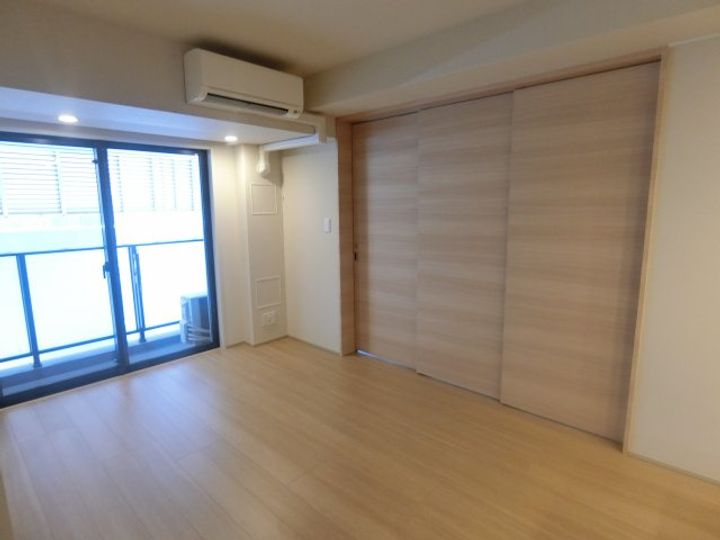 オープンレジデンシア神楽坂若宮町の居間