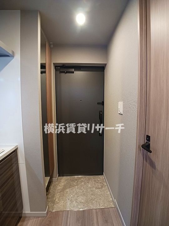 ベルシード野毛山公園の玄関