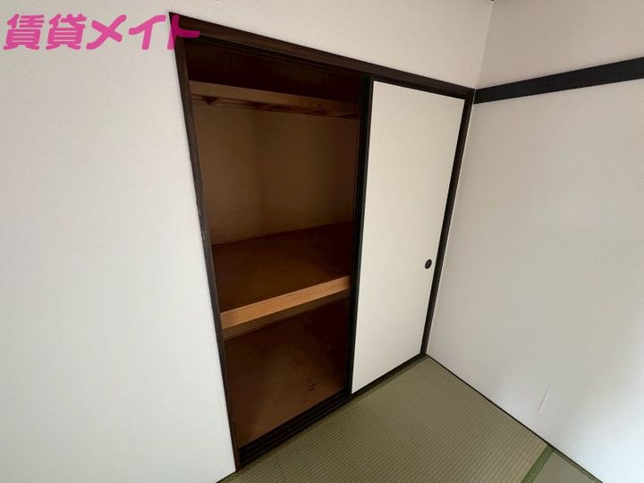 ハイツ山の平の内装