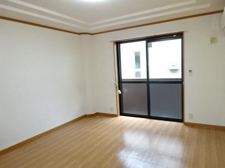 広島県福山市引野町2丁目の賃貸アパートの内装