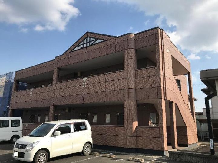 広島県福山市引野町2丁目の賃貸アパートの外観