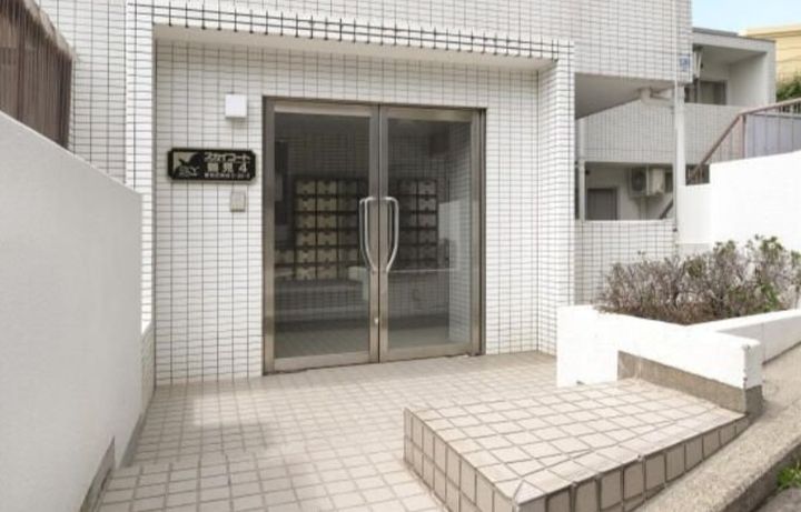 スカイコート鶴見第4の地図