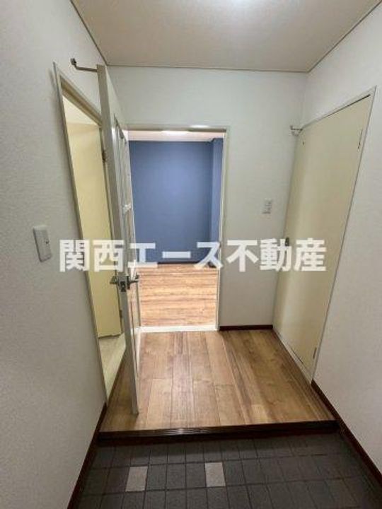 ラルゴ若江の玄関