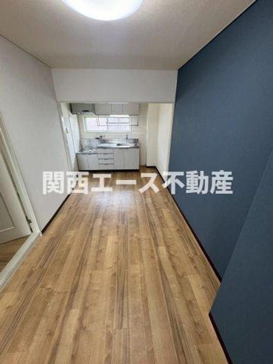 ラルゴ若江の居間