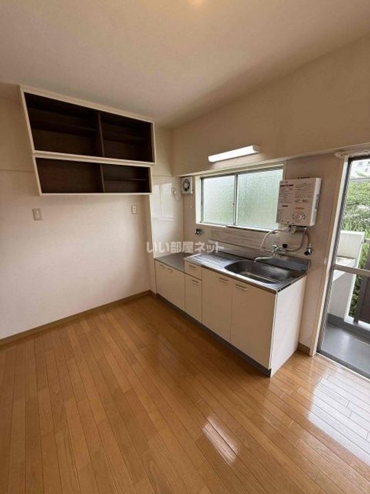兵庫県明石市松が丘1(マンション)の賃貸物件のキッチン
