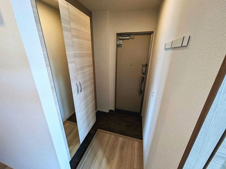 大阪府藤井寺市御舟町(アパート)の賃貸物件の玄関