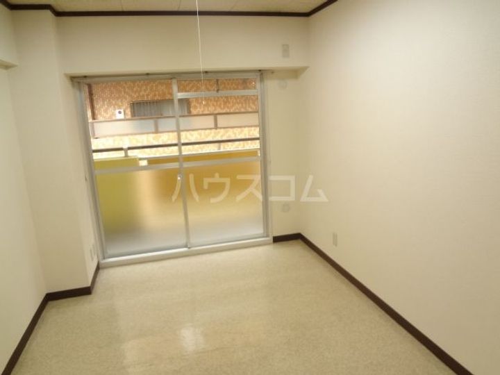 アミカル高橋の居間