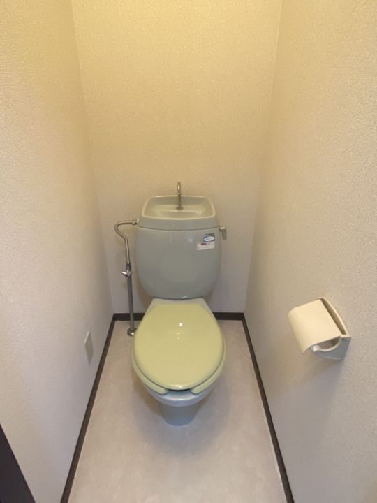 エステートヨコハマの内装