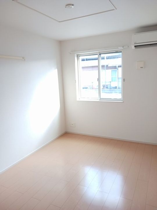 千葉県茂原市東茂原(アパート)の賃貸物件の居間