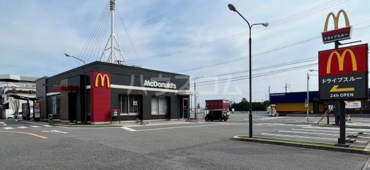 小手川マンションの周辺