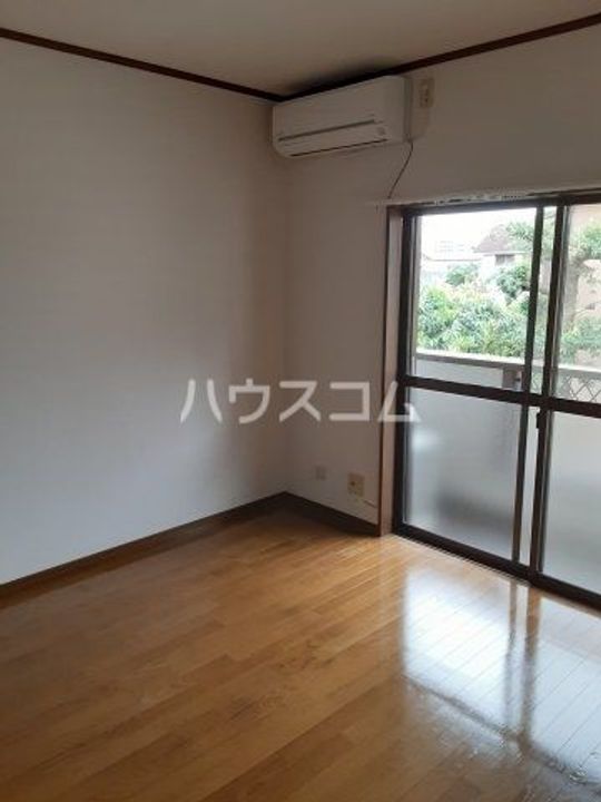 第一グリーンハイツの居間