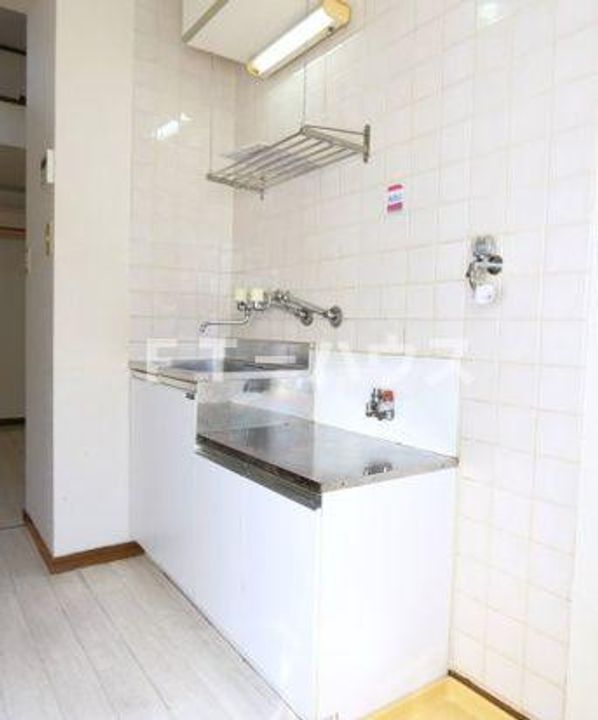 メゾン実籾のキッチン