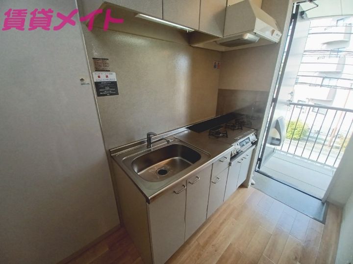 パストラル ヴィラC棟のキッチン