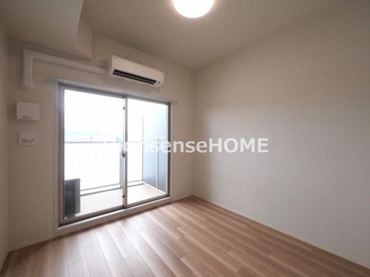 プレサンス深江橋ラヴィゲートの居間