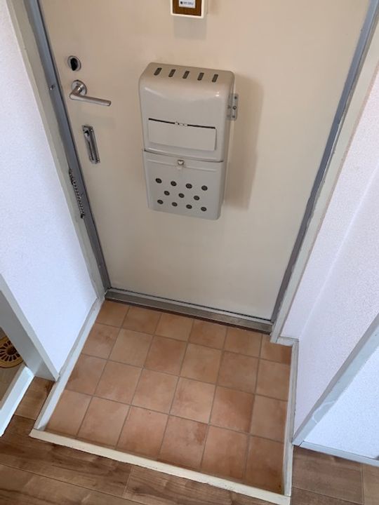 プレジール樹里の玄関