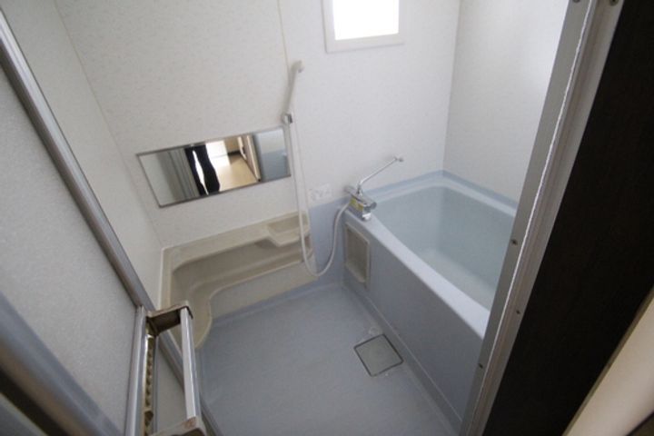 グリーンパーク西辛川Bの風呂