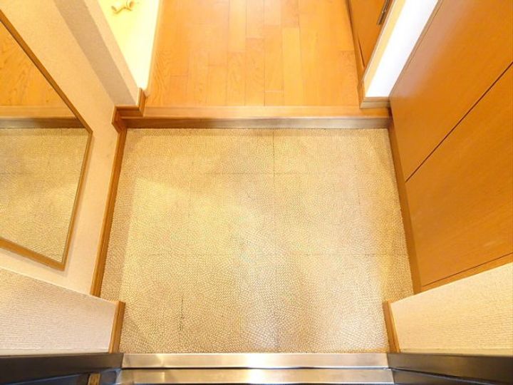 東京都渋谷区笹塚2(マンション)の賃貸物件の玄関