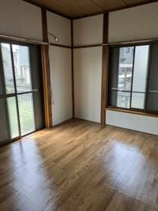 プチコモンズ山田の内装