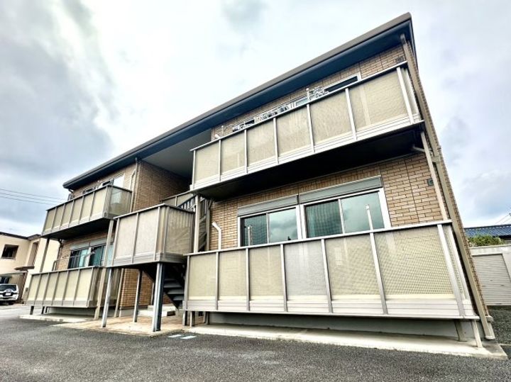 群馬県北群馬郡吉岡町大字大久保(アパート)の賃貸物件の外観