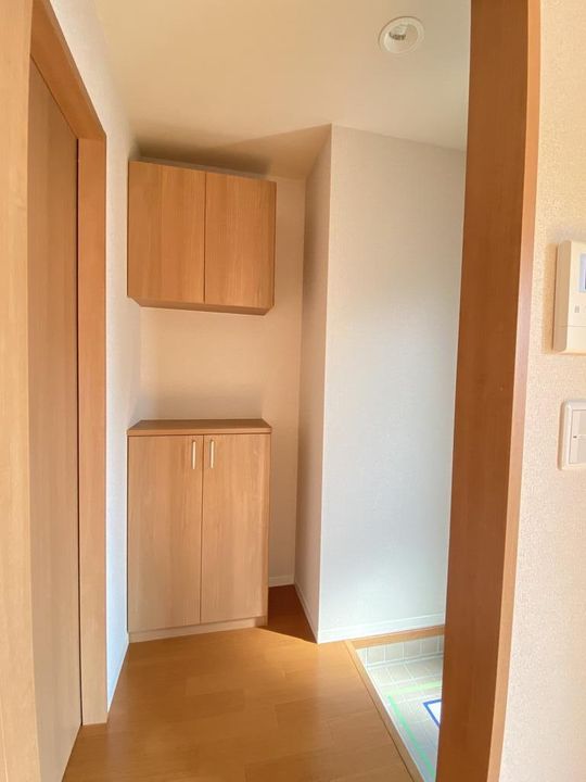 マルベリーIIの玄関