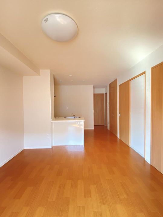 マルベリーIIの居間