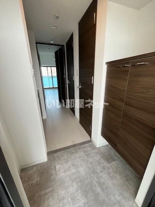 大阪府堺市堺区熊野町東4(マンション)の賃貸物件の玄関