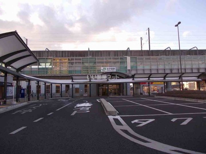 AISE SQUARE IIIIIIの周辺