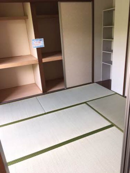 広島県福山市山手町7(アパート)の賃貸物件の居間