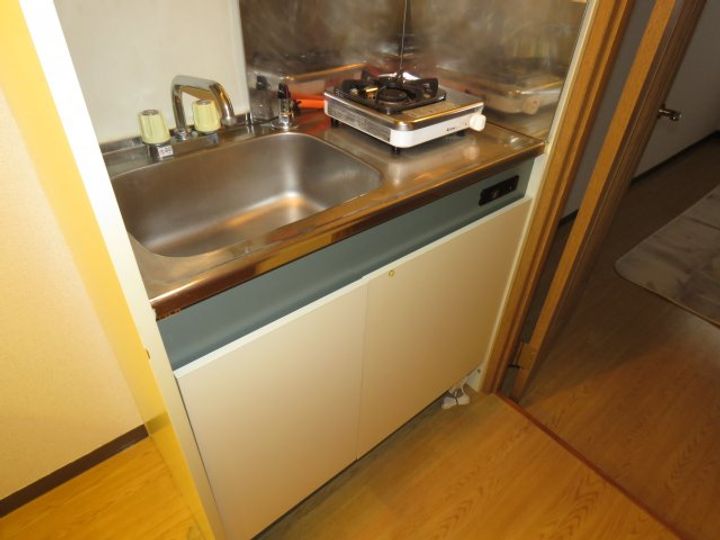 エレガンス霞ヶ関のキッチン